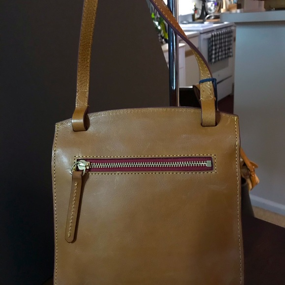 D&B Florentine Crossbody in NATURAL 😍🔥 - Picture 2 of 9